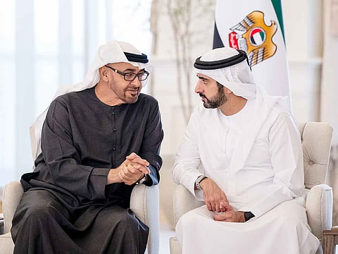 During the meeting at Qasr Al Bahr in Abu Dhabi, Their Highnesses exchanged greetings and engaged in warm conversation with attendees.