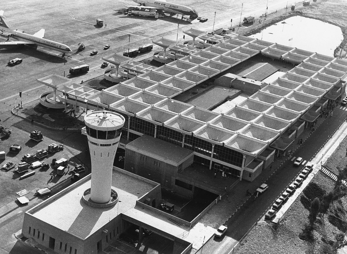 Dubai International Airport in 1981