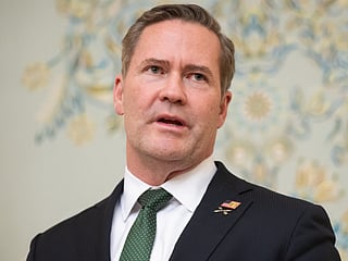 Top Trump security official Mike Waltz  replaced after chat group scandal