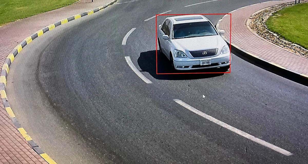 Sharjah Police nabs a driver for using fake number plate and accumulating hefty fines