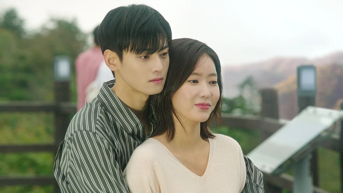 Cha Eun-woo and Im Soo-hyang in  My ID Is Gangnam Beauty.