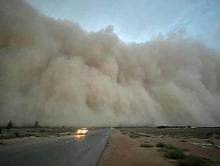 Massive dust storm blankets Saudi region of Al Qassim  