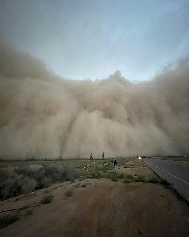 In central Saudi Arabia, residents of Al Qassim province witnessed a rare and dramatic phenomenon described as a "wall of dust" that swept through the region on Sunday