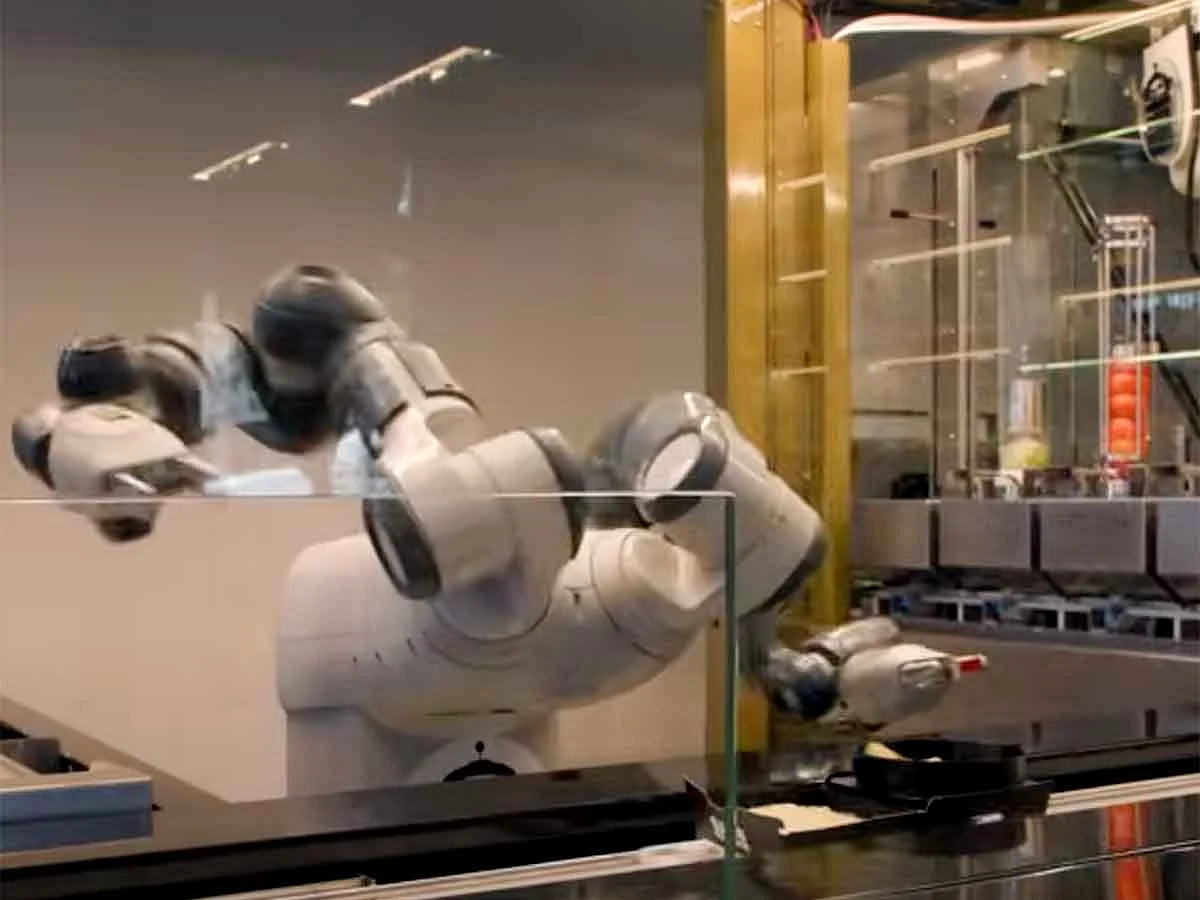 Burgers in 27 seconds: California’s robot restaurant serves up the future