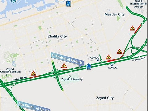 AD Mobility shared maps showing affected lanes, with red-marked lanes set for closure.
