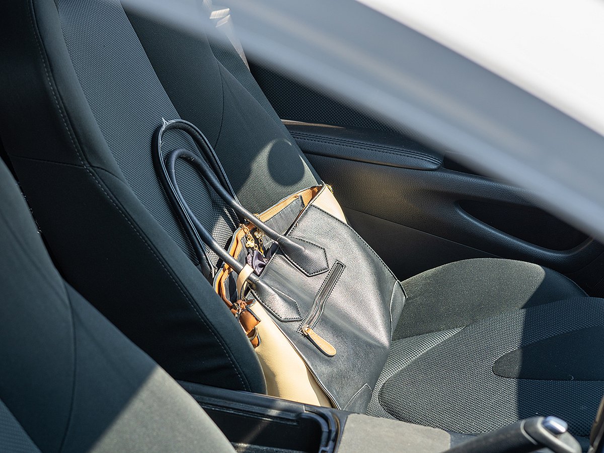 valuables inside car