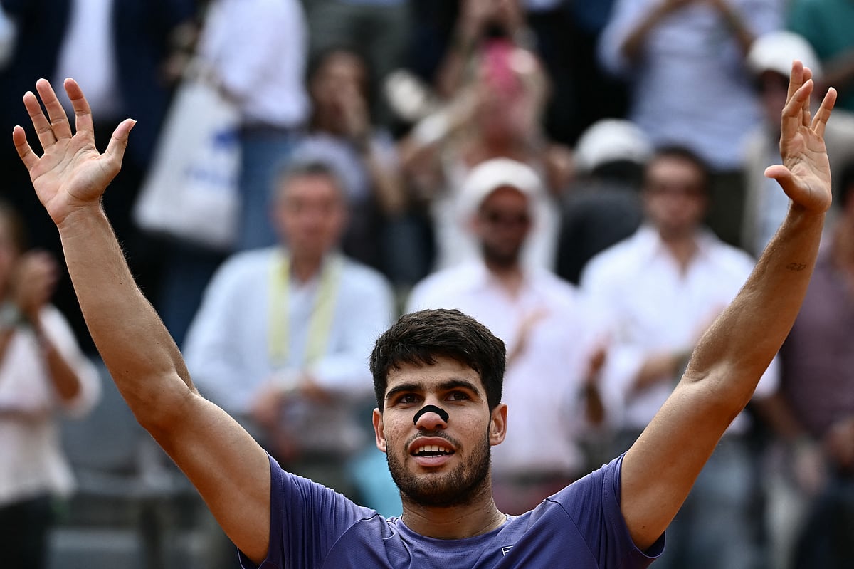 Spain's Carlos Alcaraz celebrates after winning the quarter-final match of the men's ATP Rome Open tennis tournament against Britain's Jack Draper at the Foro Italico in Rome on May 14.