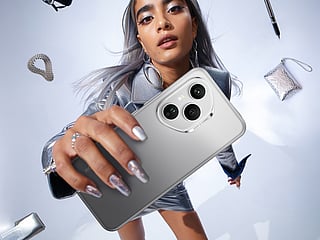 Pre-order AI-powered HONOR 400 Series and get exclusive gifts