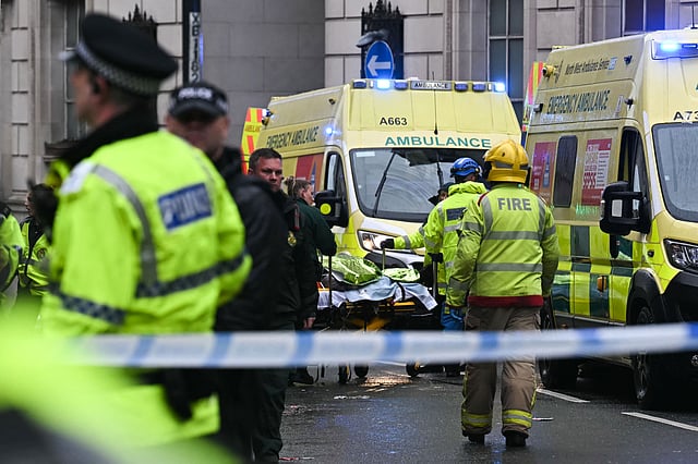 Car ploughs into crowd during Liverpool victory parade