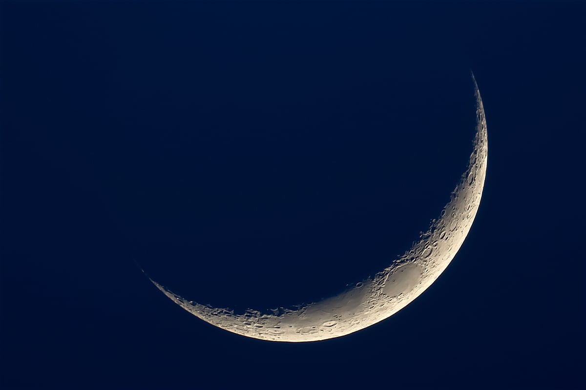 crescent moon
