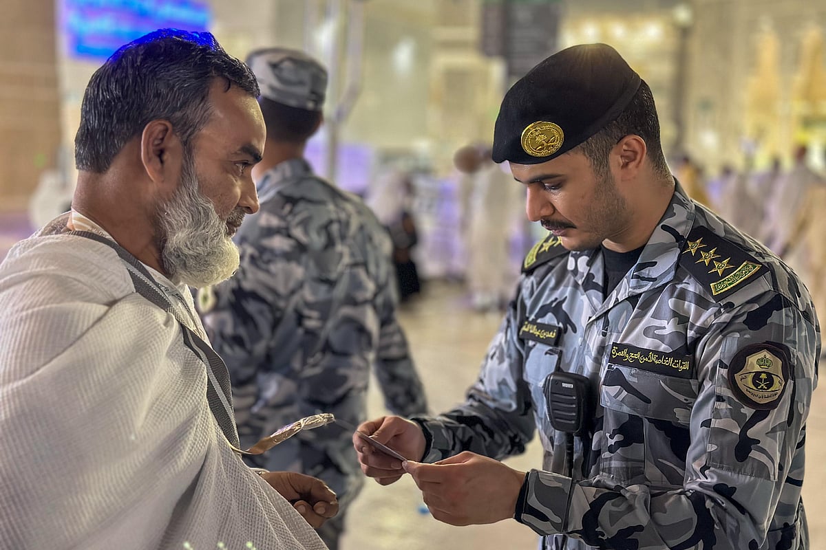 Hajj permit Mecca Grand Mosque Saudi Arabia