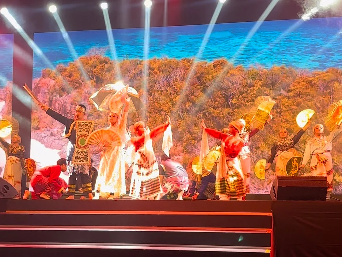 From the rhythmic beat of marching drums to the twirls of majorettes and the dazzling array of Filipiniana fashion, this year’s Independence Day celebration was nothing short of magical. 