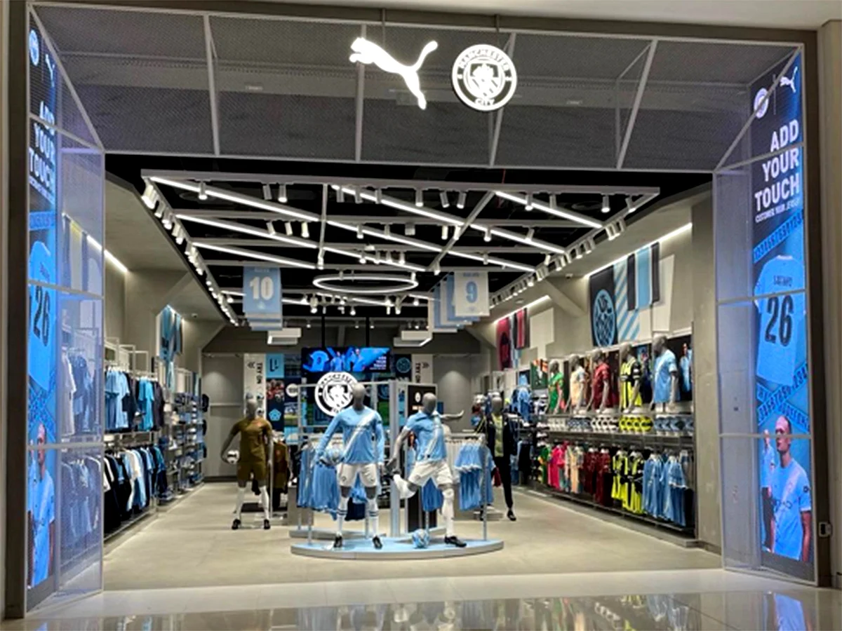 The Dubai Mall location is Manchester City’s second permanent retail outlet in the United Arab Emirates, joining the Yas Mall store in Abu Dhabi. 