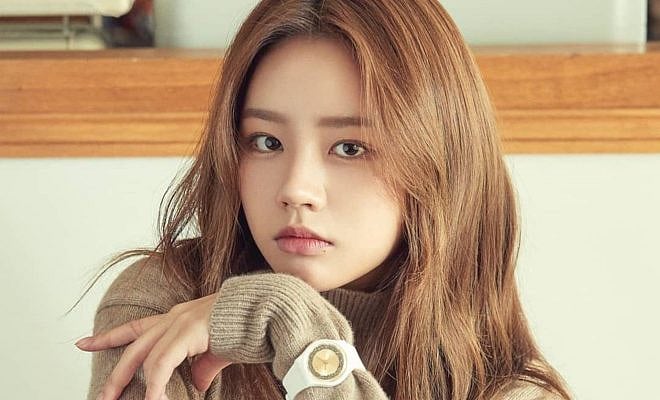 Hyeri has been in a relationship with Woo Tae for a year, according to reports 