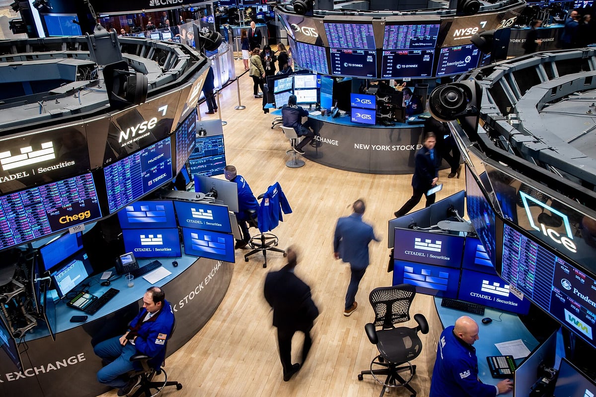 US markets have been giving stellar returns, but investors will do well just to keep slicing and dicing the portfolio mix. It helps. 