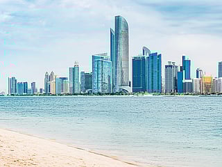 Abu Dhabi holds meeting to review crisis preparedness