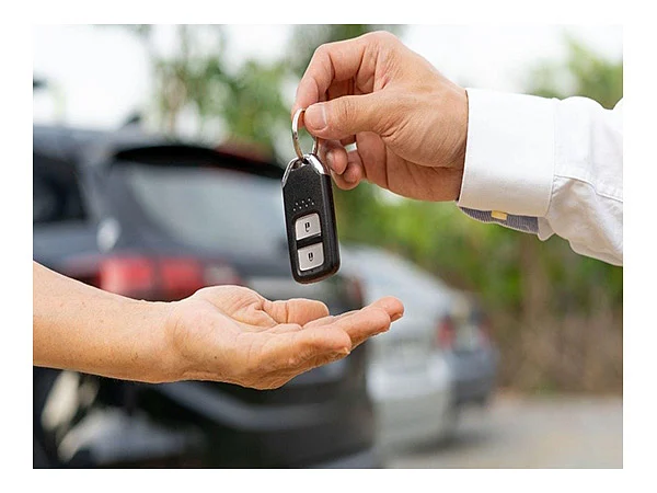 New car prices have dropped in the UAE. Auto loans are available at 0%. Even pre-owned models are coming with generous offers. 