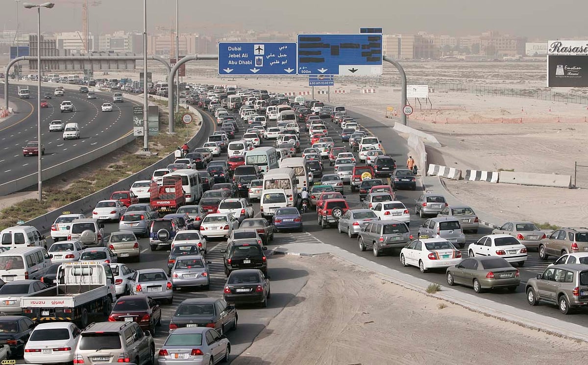 By 2006, the Dubai-Sharjah road had already become one of the UAE’s busiest routes, especially during peak hours.