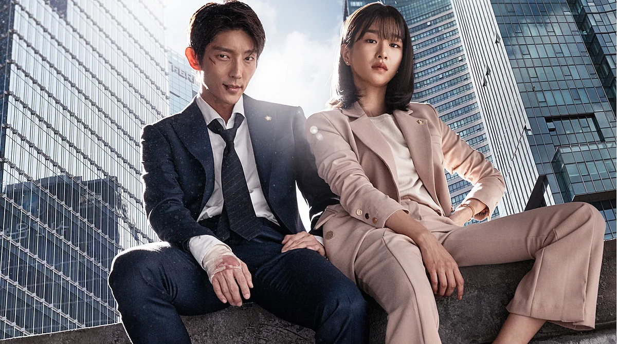Lee Joon-gi and Seo Yea-ji in Lawless Lawyer 