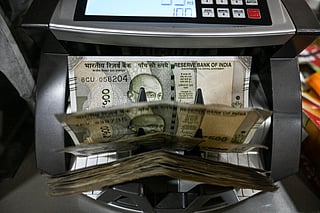 Rupee Set to Extend Slump to Record Lows on India Rate-Cut Bets