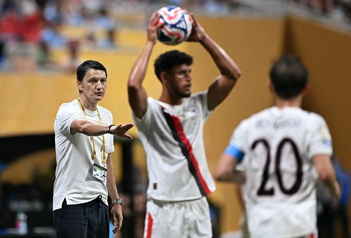 Al Ain's Serbian head coach Vladimir Ivic gestures during the FIFA Club World Cup 2025 Group G football match against England's Manchester City at the Mercedes-Benz stadium in Atlanta on June 22, 2025.