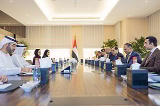 Pakistan and UAE strengthen economic ties through high-level bilateral meeting