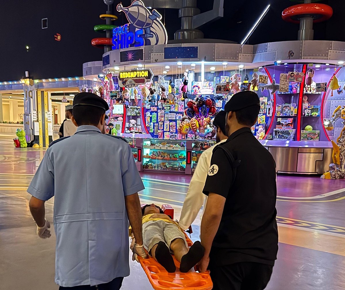 Emergency teams respond to child injury at Sohar Mall