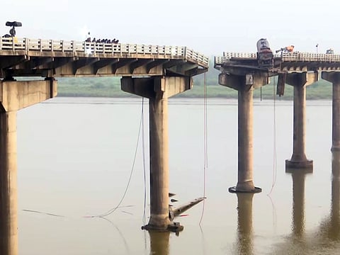 Rescue operation underway after the Gambhira bridge on the Mahisagar River collapses, at Padra in Vadodara on Friday, July 11, 2025. 