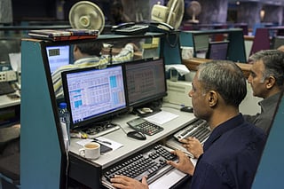 Pakistan Stock Exchange hits historic high of 136,000 points amid investor optimism