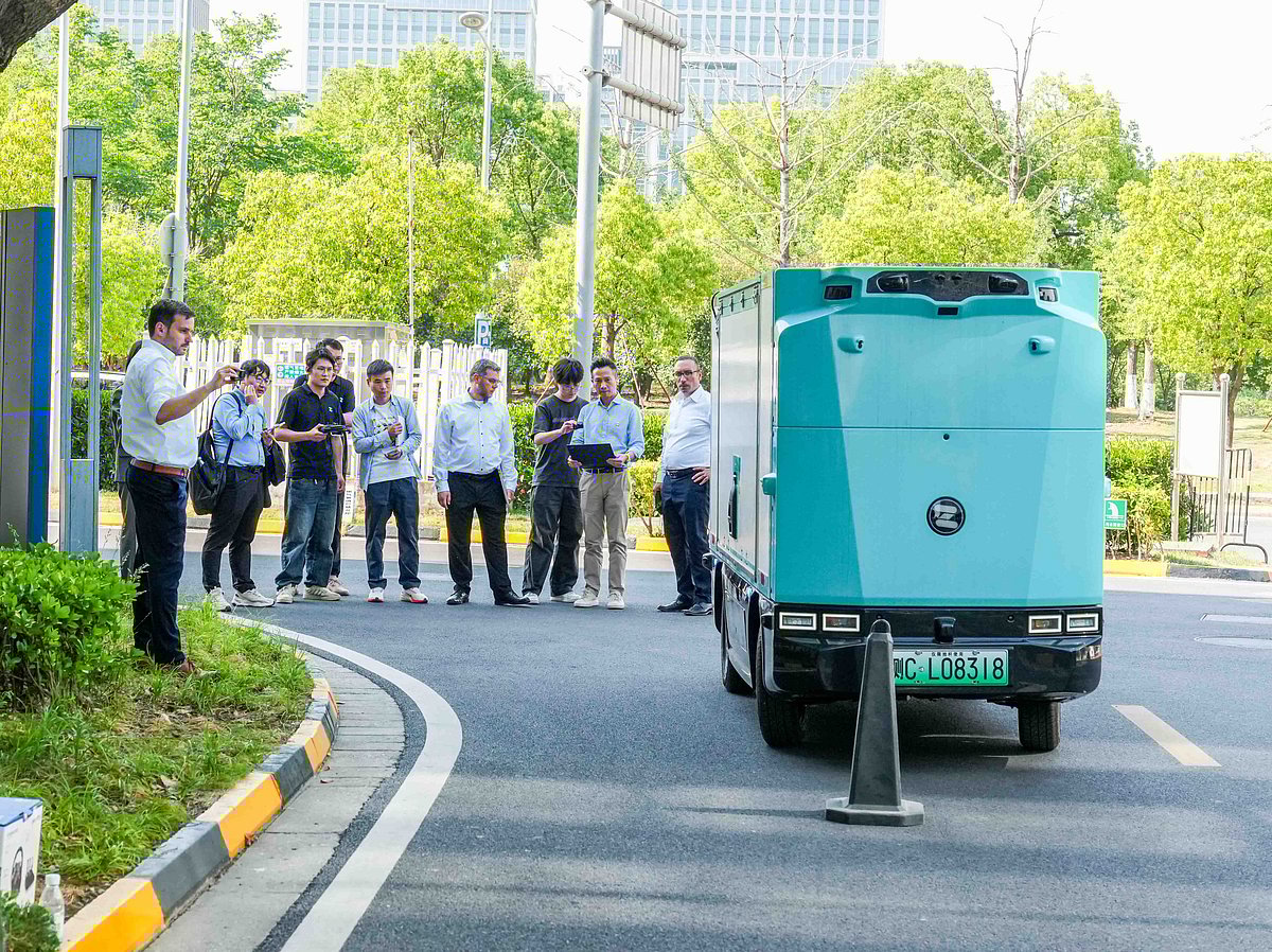 RTA team in China to conduct self-driving field tests ahead of Dubai Word Challenge for Self-Driving Transport 2025