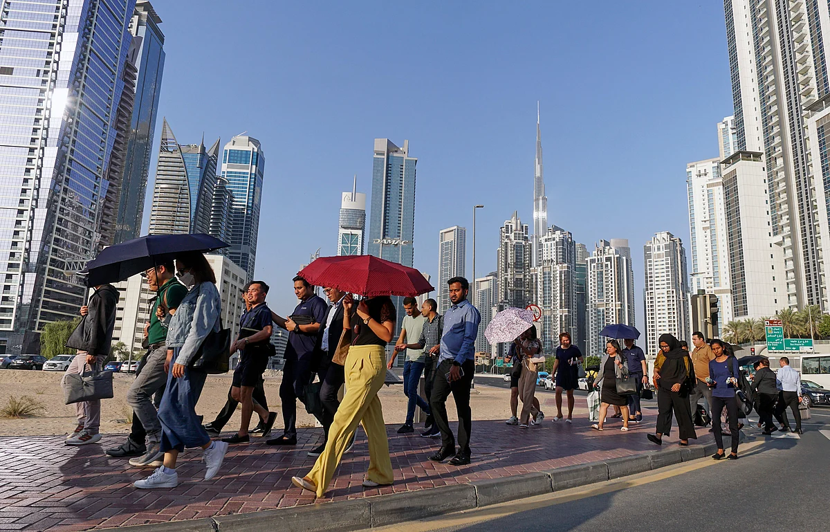Expats in Dubai UAE community people street
