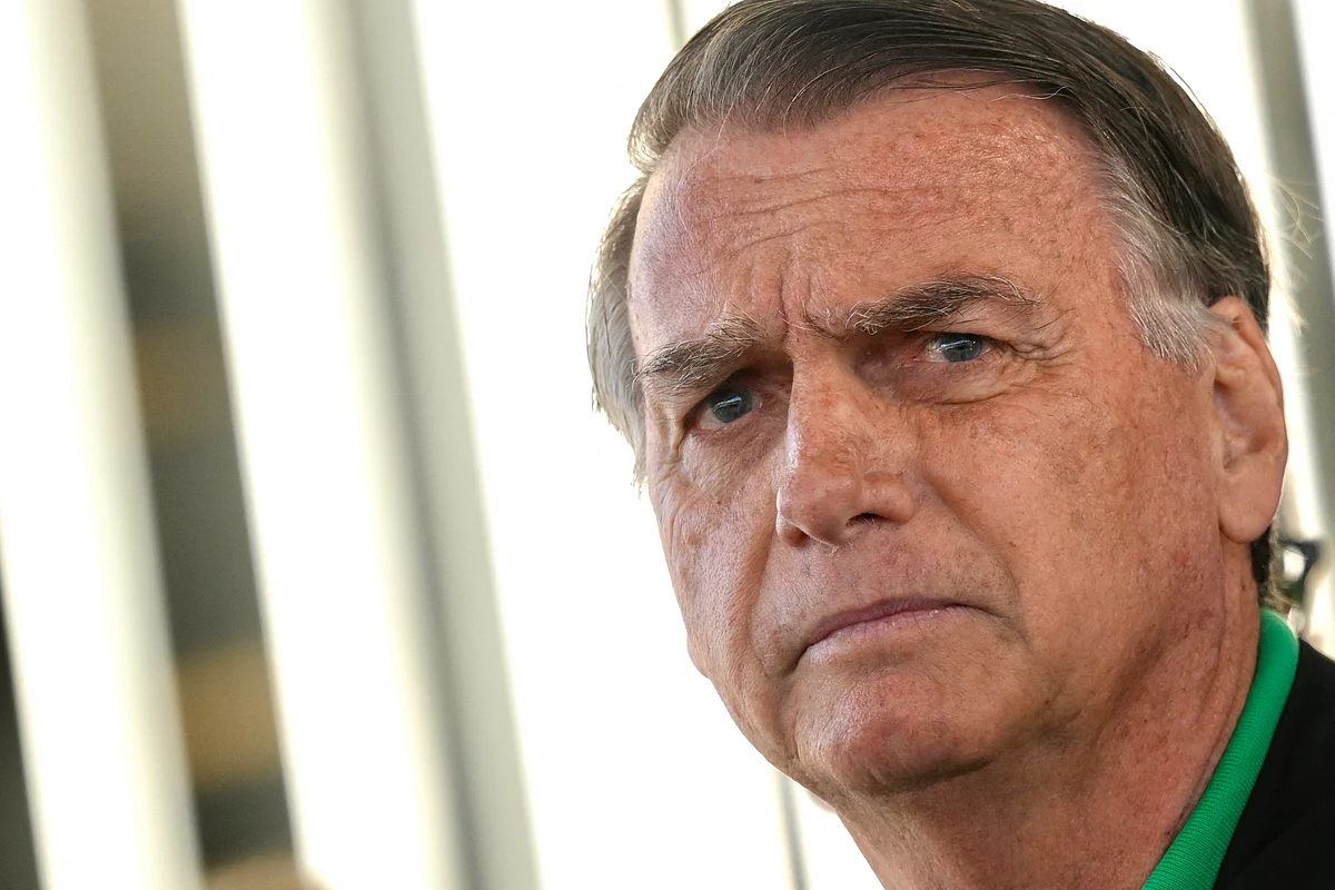Brazil's Supreme Court imposes strict measures on Bolsonaro