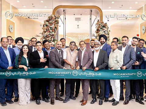 The second showroom of Mojawhraty by Malabar in the UAE – the exclusive retail offering for Arabic jewellery from Malabar Gold & Diamonds, was inaugurated by Malabar Group Chairman, M.P Ahammad, in the presence of Abdul Salam K.P, Shamlal Ahamed, Mayankutty C, Abdul Majeed, Ameer CMC, Faisal A.K, Sakkeer P, Shaji K, Sherif Abdelmonem Meligy Hassanin, and other senior management team members from Malabar Gold & Diamonds, customers and well-wishers