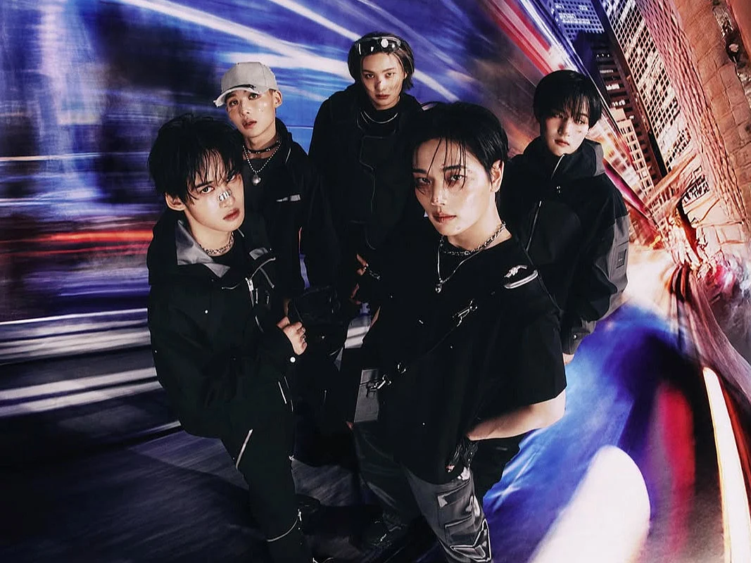 The five-member K-pop group, 1Verse debuted with their first album, The 1st Verse