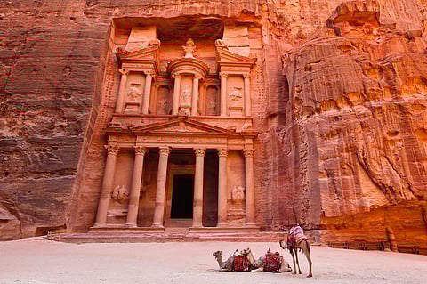Israel’s ongoing war in Gaza has led to perceptions of insecurity and temporary airline cancellations, disrupting tourism businesses in Petra, the Dead Sea, Wadi Rum, and Aqaba. 