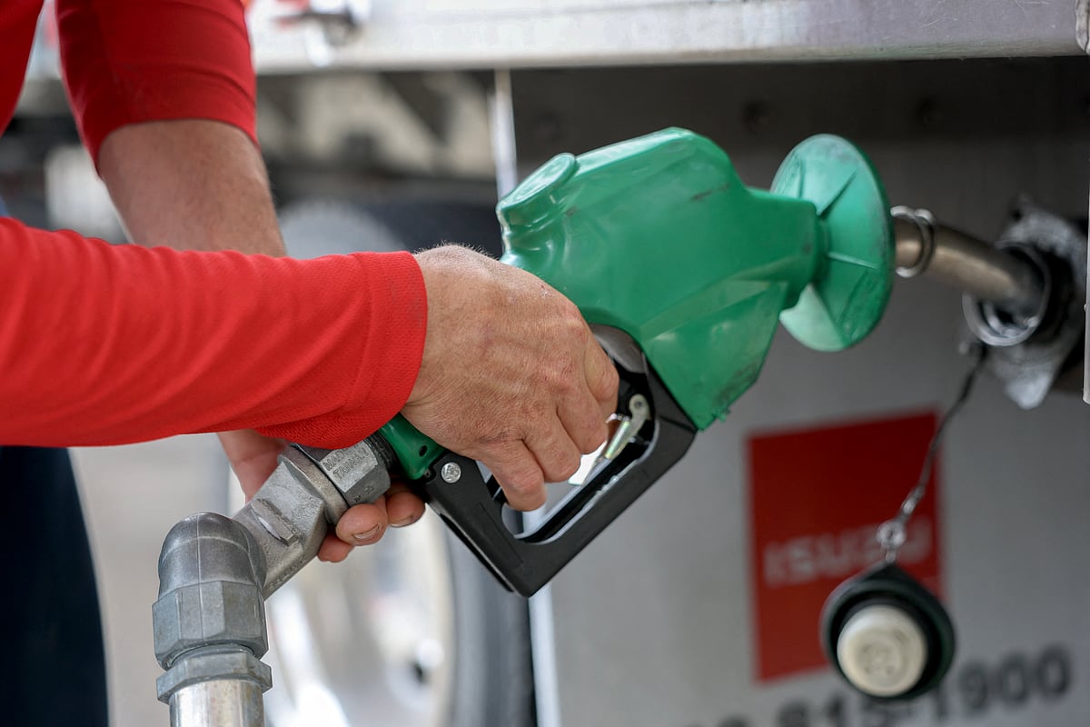 UAE fuel cost change for October 2025: Petrol, diesel prices to rise or ...