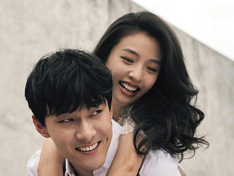 Wu Qian and Zhang Yu Jian, one of the most popular couples in Chinese showbiz. 