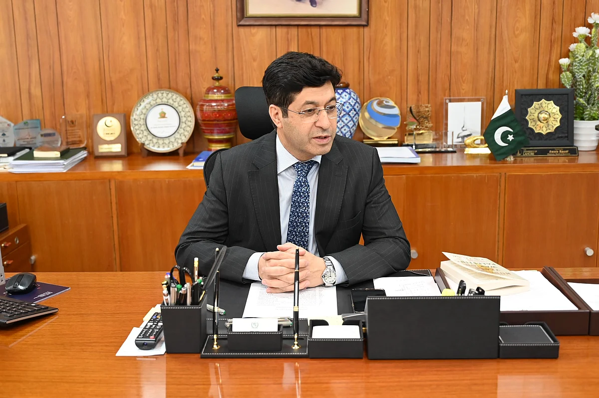 Hussain Muhammed, Pakistan Consul General in Dubai, urges the community members to use online services to avoid rush at the consulate. 