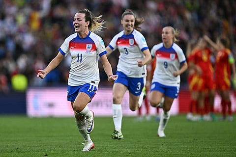 England's forward Lauren Hemp (L) celebrates England winning the Uefa Women's Euro 2025 final football match against Spain at the St. Jakob-Park Stadium in Basel, on July 27, 2025.