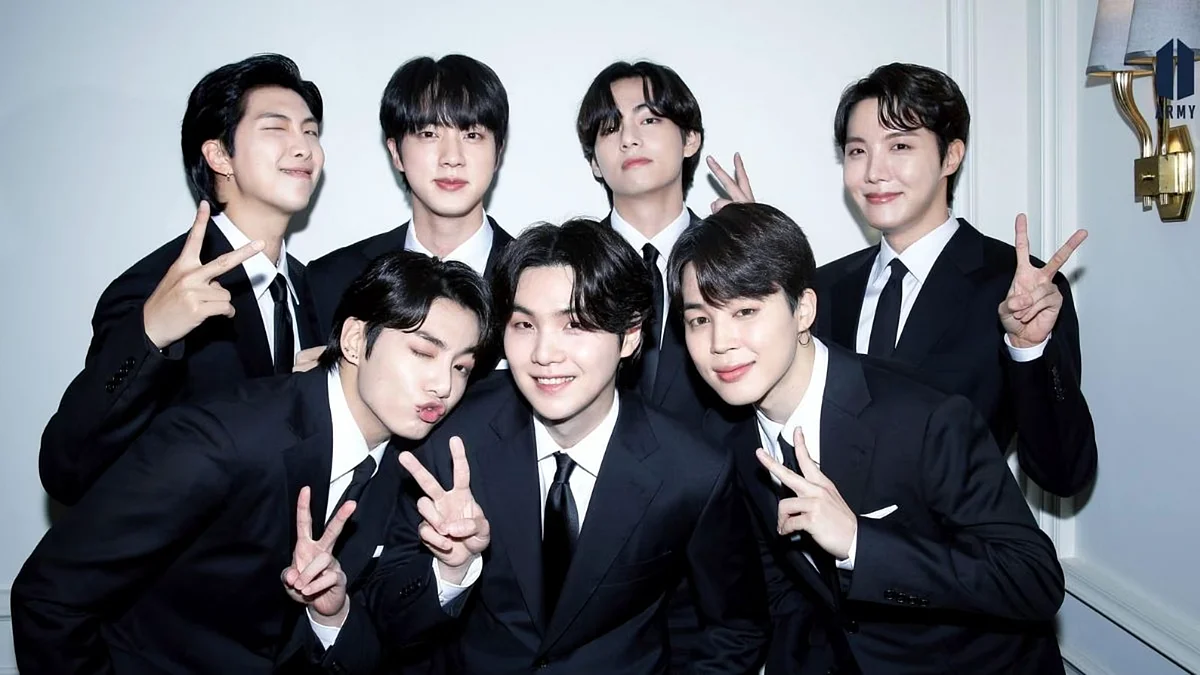 BTS: RM, JIN, V, J-HOPE, JUNGKOOK, Suga and Jimin reunited in June, 2025. 