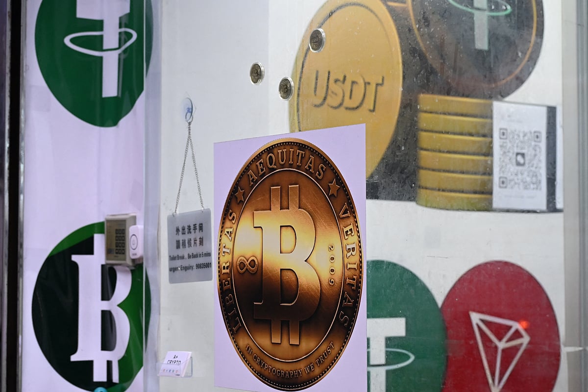 UAE banks are signing up for the crypto and stablecoin investment phenomenon. 