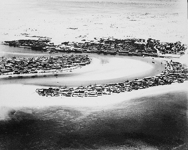 An aerial view of Dubai Creek in the 1950s.