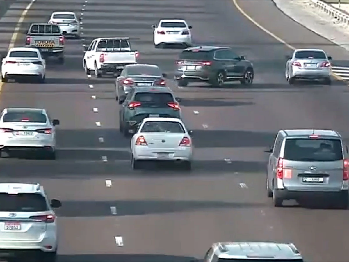 Accidents caused by sudden lane changes in Abu Dhabi