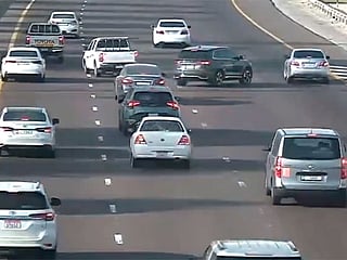 Illustrative image. The initiative highlights the importance of staying in designated lanes and avoiding sudden or random lane changes, a major cause of serious accidents.