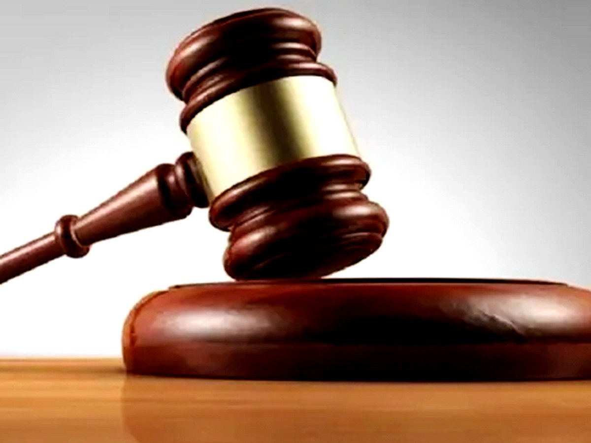 Stock court, court hammer, judgement,