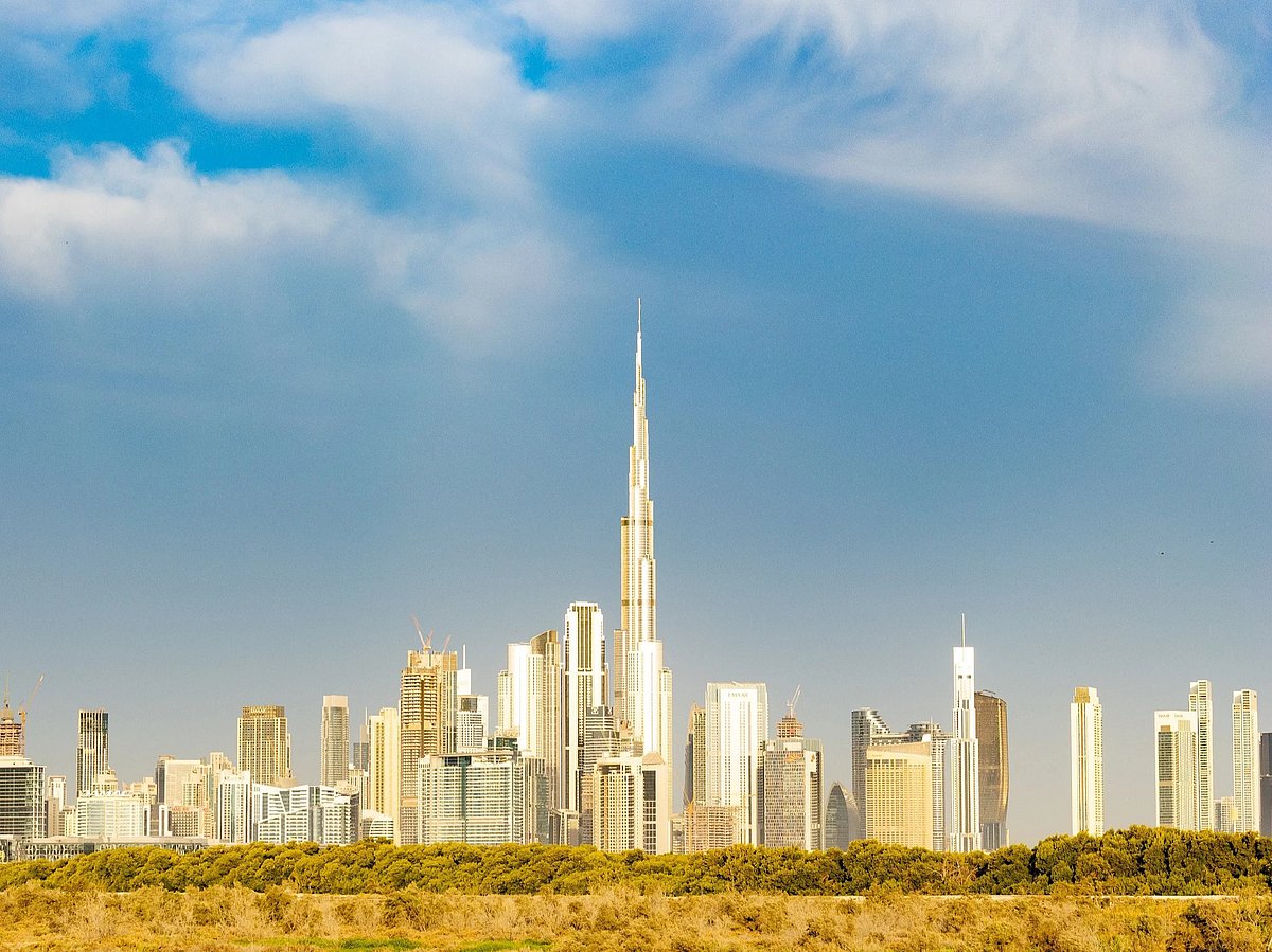 In Dubai, today’s weather will be very warm and sunny, with temperatures peaking at 42°C.
