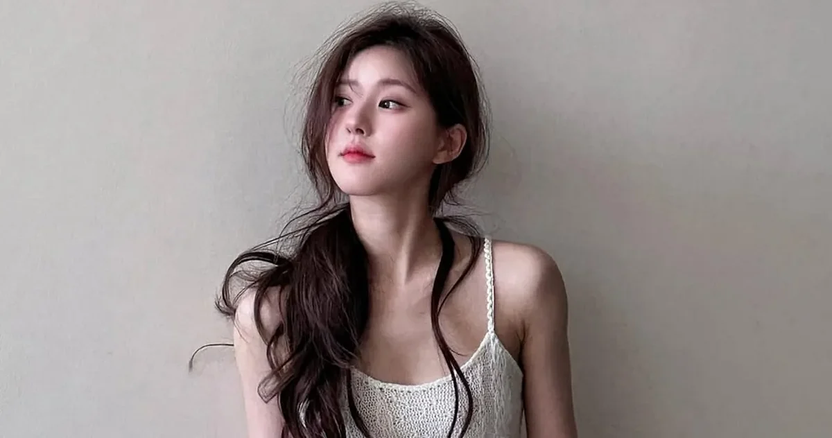 Zhao Lusi in the popular Chinese drama, Hidden Love. 