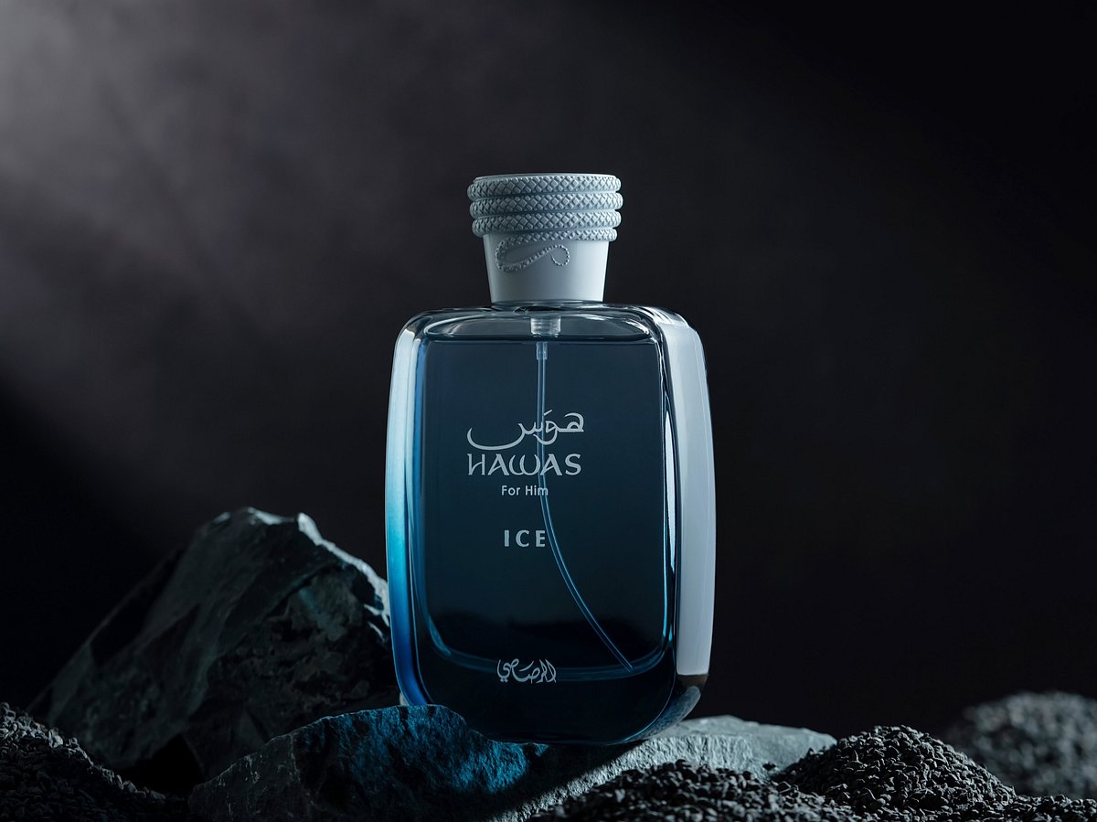 HAWAS ICE Eau De Parfum (100ml) is here to chill and conquer. This unisex scent takes everything you love about the original Hawas and gives it an arctic twist.
