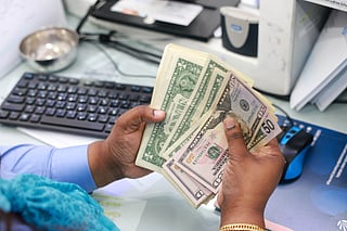 Planning on remitting Indian rupee, Pakistan rupee or Philippine peso? Here’s how you can take advantage of remittance-beneficial rates and when.