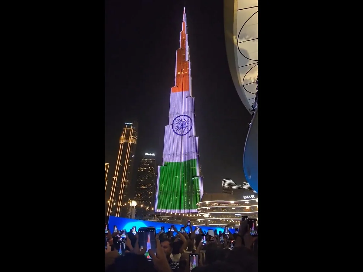 Spectators capture the moment as Burj Khalifa lights up in India’s tricolour to mark the 79th Independence Day.